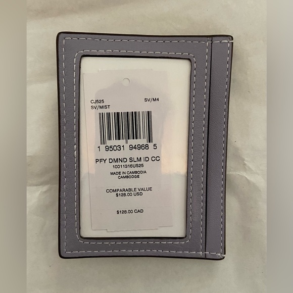 Coach - ID Card Case With Puffy Diamond Quilting (NWT) - Picture 3 of 3